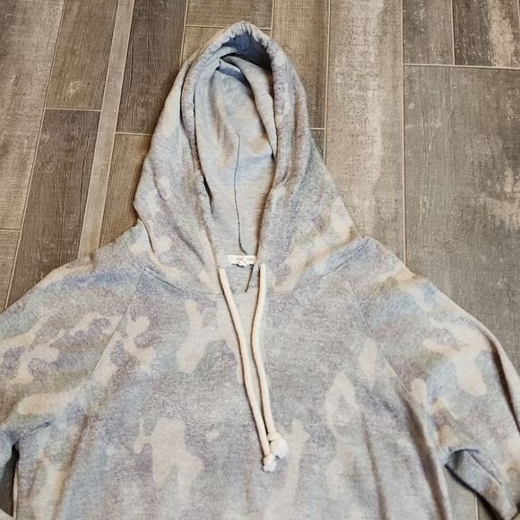 Maurices brand camouflage hoodie - Picture 9 of 12
